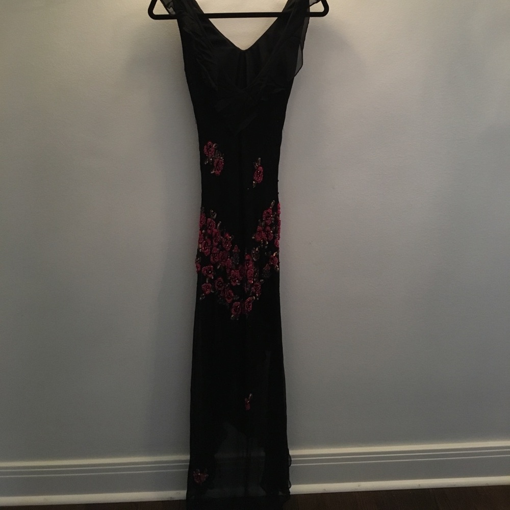 Black Floral Sleeveless Dress with Red Rose Embroidery - Picture 7 of 8